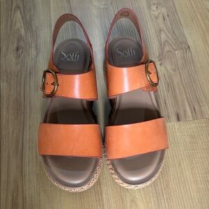 Sofft 6.5 coral leather sandals